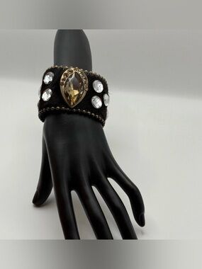 Guang Tong Black Fur Leather Cuff Bracelet Rhinestone Gold Tone Studs Vintage